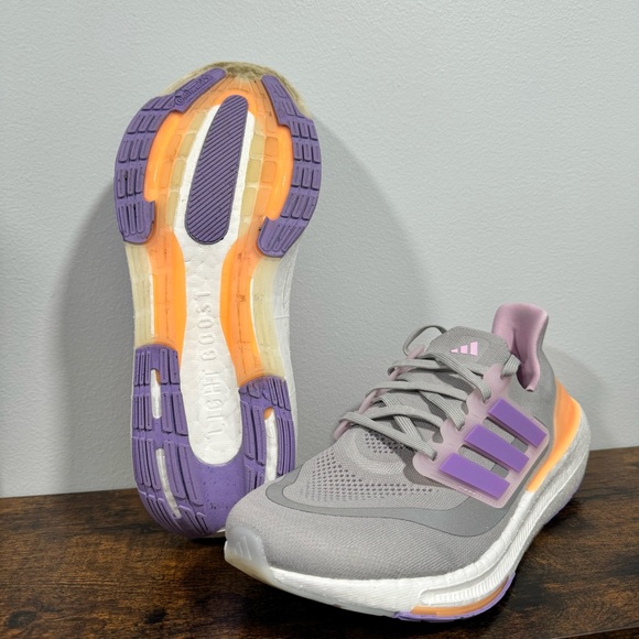 Adidas Women’s Ultraboost Light (Ultraboost 23) Size 11.5 - Picture 2 of 5